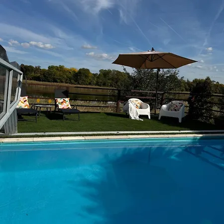 Fazenda, A Mini Birtok *